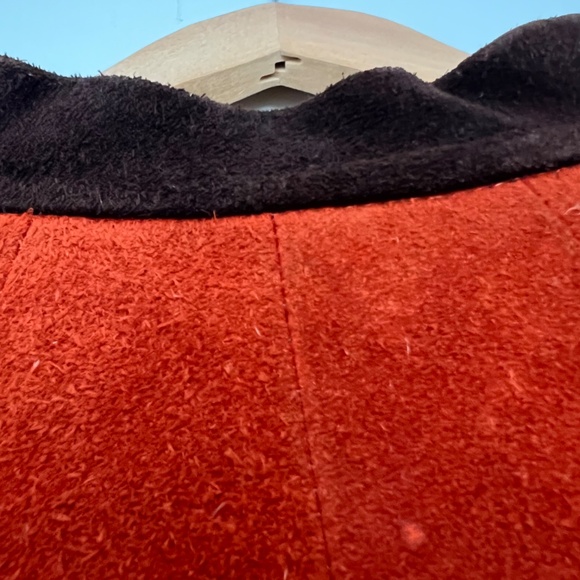 Vintage Tan Suede Cape – Lined – Zip Front – OS - Picture 5 of 9